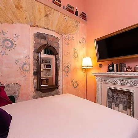Boutique Mason In Historical Hotel
