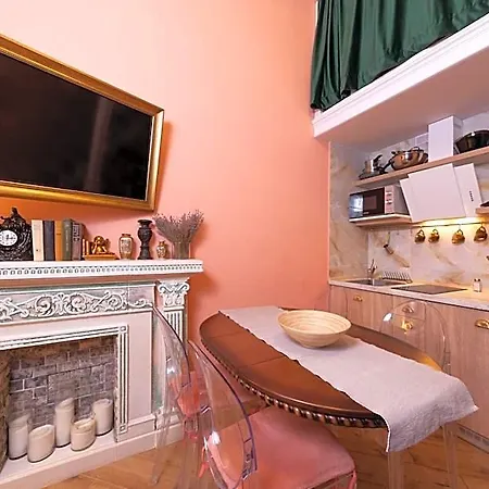 Boutique Mason In Historical